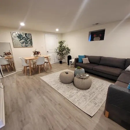 Modern 1Br Basement Suite